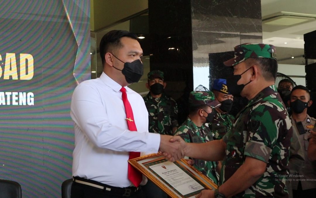 Dihadiri KASAD, Kapolda Jateng Paparkan Kronologi Penembakan Istri Anggota TNI di Banyumanik