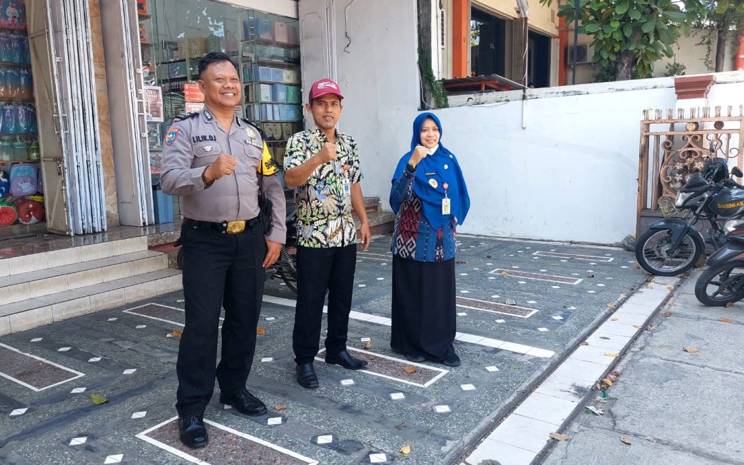 Jalin Silaturahmi Dengan Ketua LPMK Kelurahan Karangayu, Aiptu Lilik Karangayu Sambang Wilayah Binaan