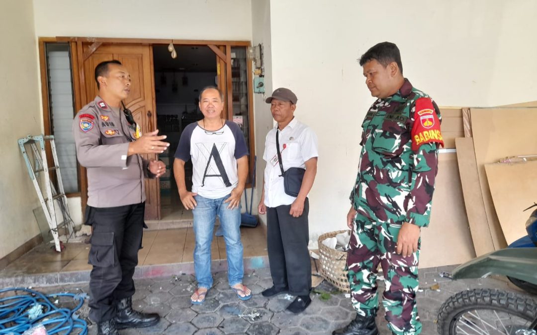 Jalin Silaturahmi Aiptu Adib Sambang RW 4 Kelurahan Tawangsari