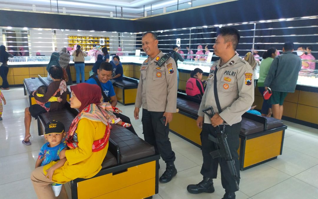 Cipta Keamanan AKP Kholidin Patroli Dialogis Dengan Security Toko Mas Semar Nusantara Semarang