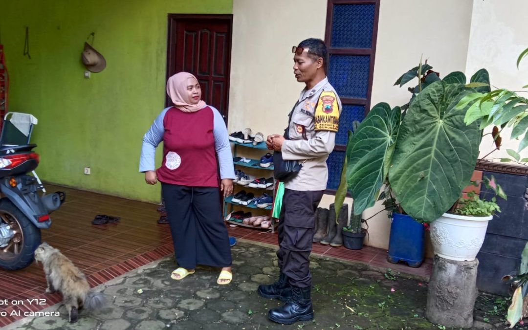 Sambang RT 3 RW 2 Pakintelan, Bhabinkamtibmas Beri Himbauan