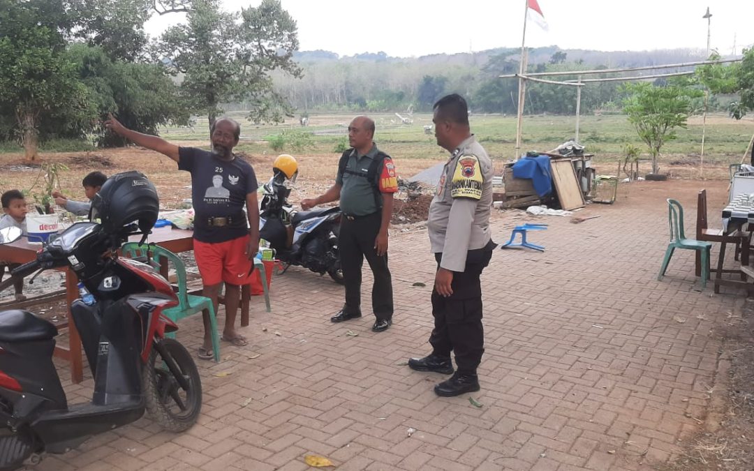 Sinergitas Bhabinkamtibmas Kelurahan Wates Polsek Ngaliyan Dan Babinsa Himbau Kamtibmas Dan Cuaca Ekstrem