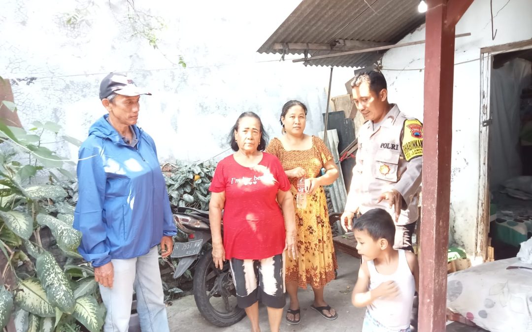Jalin Komunikasi Bersama Warga RT 3 RW 1 Lamper Tengah, Aipda Candra Marmesa Serap Aspirasi Masyarakat