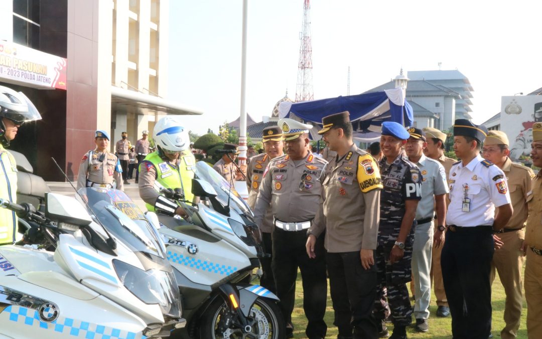 Dirlantas Polda Jateng Pimpin Gelar Pasukan Operasi Zebra Candi 2023