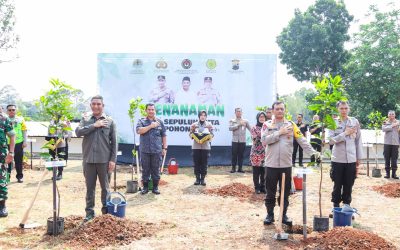 Polda Jateng Tanam Puluhan Ribu Pohon Serentak mendukung program Ekonomi Hijau