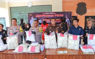 Sat Res Narkoba Polresta Cilacap Tangkap 2 Gembong Bandar Obat Terlarang dan Amankan 320ribu Butir Obat Berbahaya