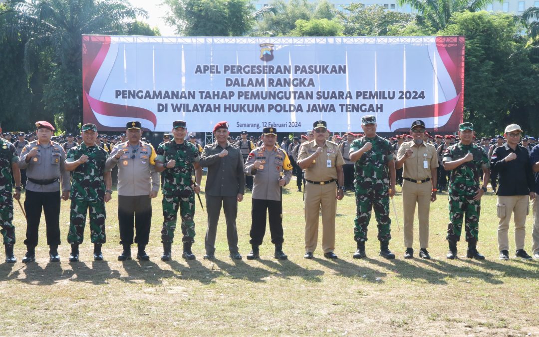 Apel pergeseran pasukan dalam rangka Pengamanan tahap Pemungutan Suara Pemilu 2024: Polda Jateng kerahkan puluhan ribu personel