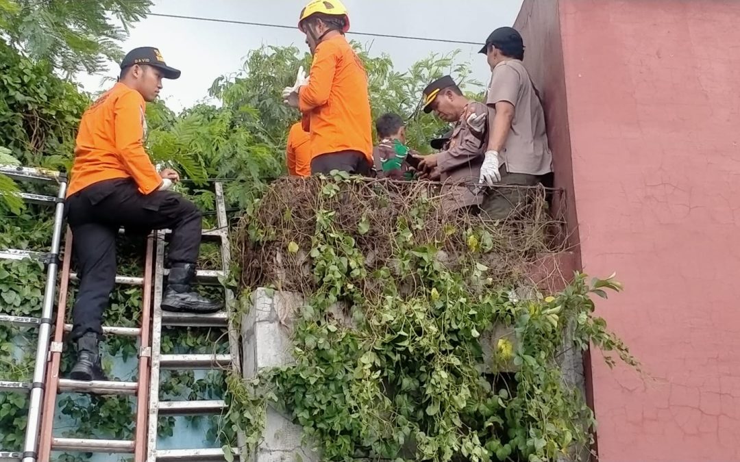 Bahaya Listrik: Kapolsek Genuk Himbau Warganya Insiden Tragis Menyoroti Perlunya Kehati-hatian Dalam Bekerja