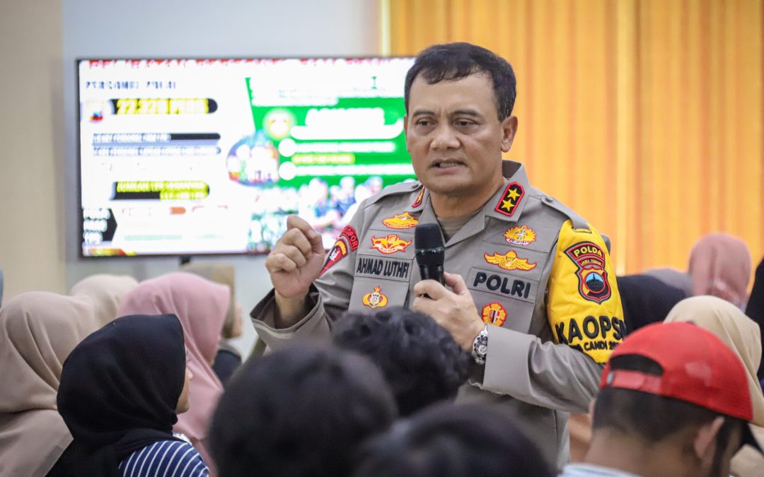 Kapolda Jateng Irjenpol Ahmad Luthfi gelar dialog kebangsaan di kampus UNDARIS Ungaran; Mahasiswa bagian penting bangsa untuk menciptakan situasi kondusif