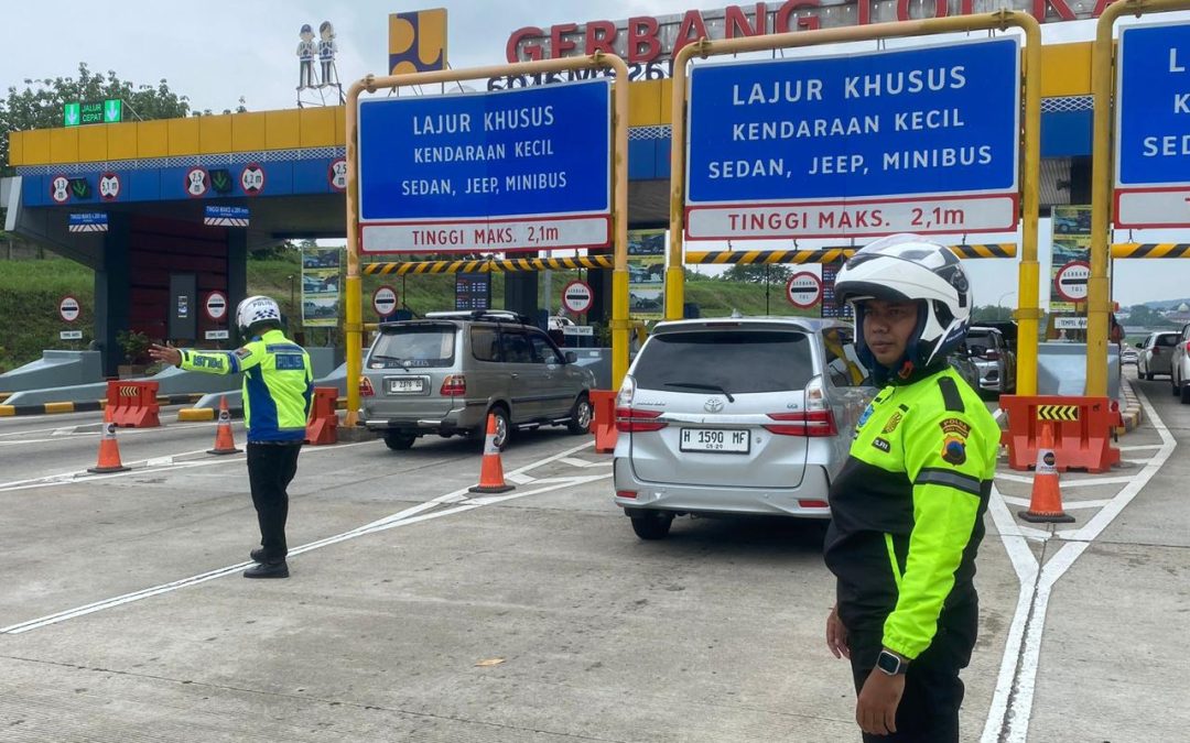 Jelang Puncak Arus Balik Nataru 2024, Polda Jateng Siagakan Personil di Sejumlah Titik Strategis