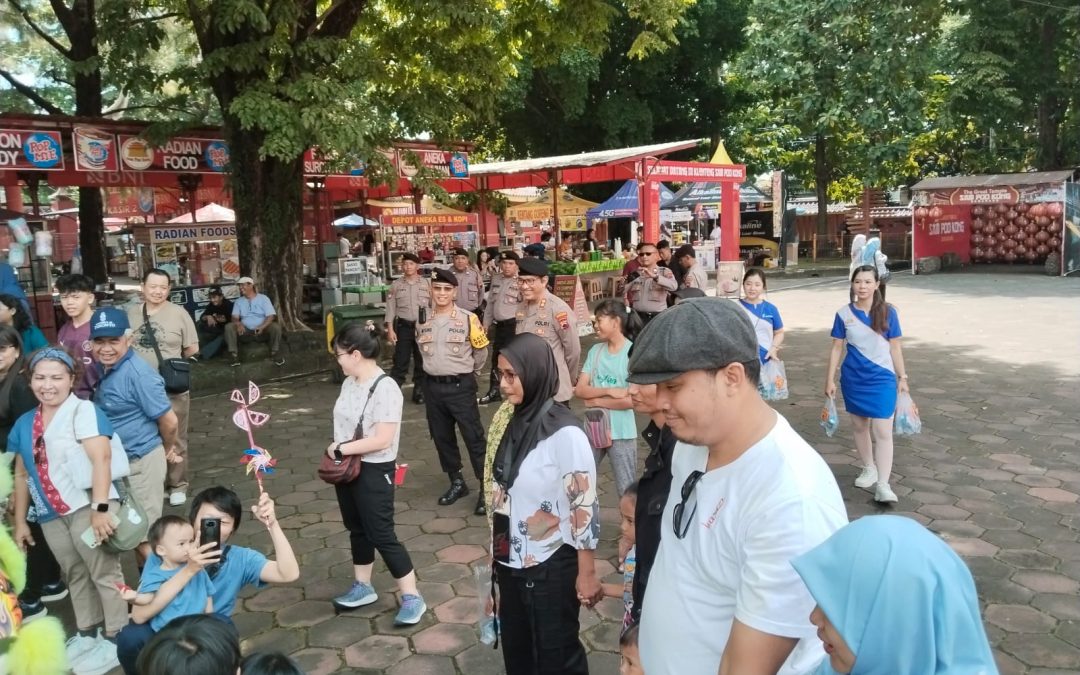 Pengunjung Goa Kreo Dan Sam Po Kong Melonjak, Kehadiran Petugas Keamanan Memberikan Kenyamanan dan Kepastian