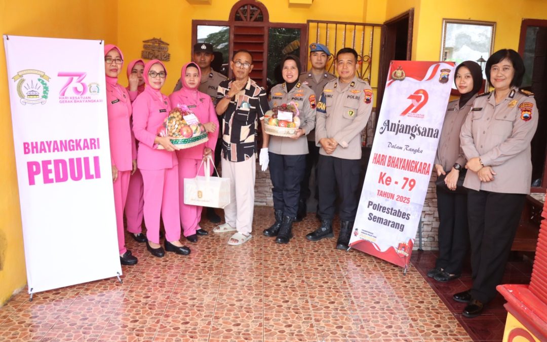 Anjangsana Hari Bhayangkara ke-79: Polrestabes Semarang Jalin Silaturahmi dengan Purnawirawan dan Keluarga Besar Polri